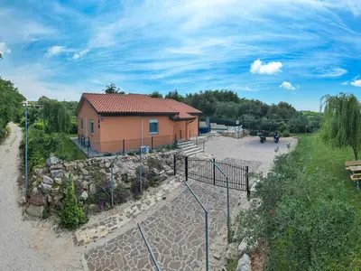 Villa für 7 Personen (100 m²) in Buroli 4/10