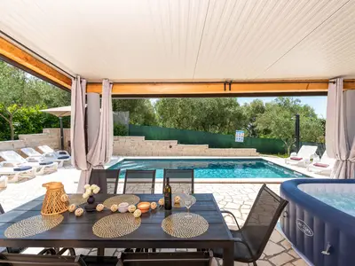 Villa für 7 Personen (100 m²) in Buroli 6/10