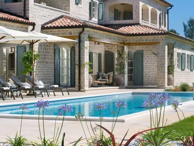 Villa für 10 Personen (372 m²) in Ladići 4/10