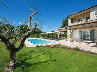 Villa für 10 Personen (372 m²) in Ladići 7/10