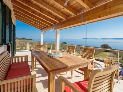 Villa für 8 Personen (140 m²) in Otočić Žižanj 6/10