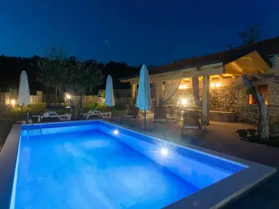 Villa für 6 Personen (120 m²) in Gornja Tijarica 1/10