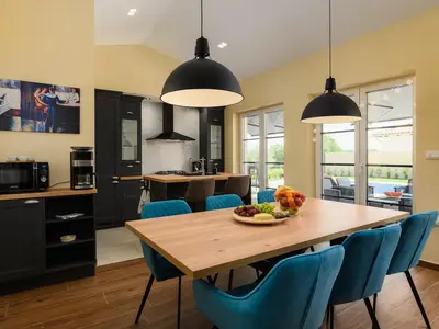 DiningRoom