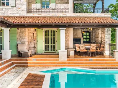 Villa für 11 Personen (625 m²) in Barat 6/10