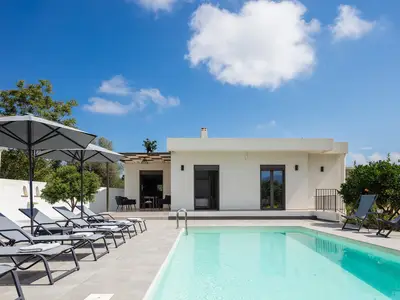 PoolOfHouse