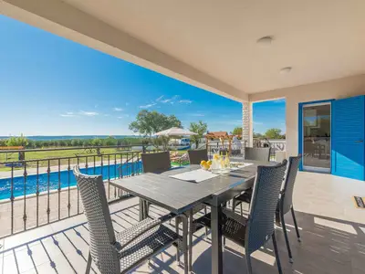 Villa für 8 Personen (100 m²) in Tinj 4/10