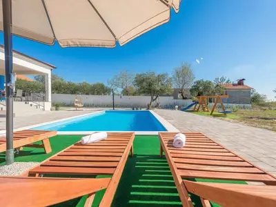 Villa für 8 Personen (100 m²) in Tinj 8/10