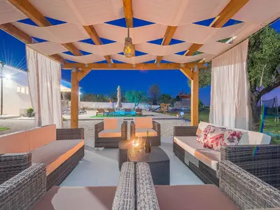 Villa für 8 Personen (100 m²) in Tinj 10/10