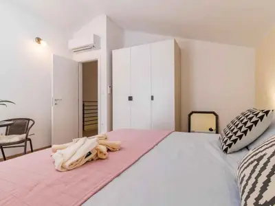 Villa für 9 Personen (150 m²) in Bašići 10/10