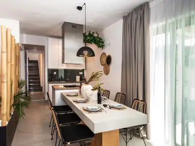 DiningRoom