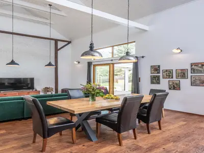 DiningRoom