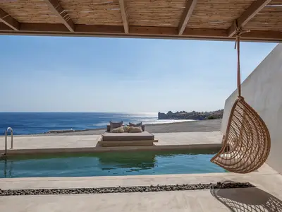 PoolOfHouse