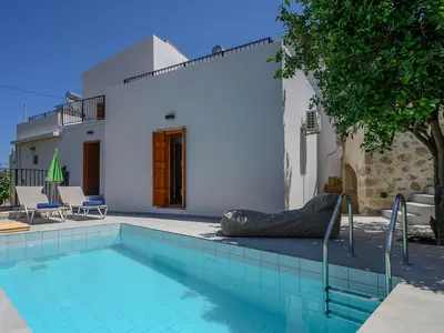 PoolOfHouse