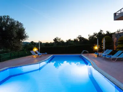 PoolOfHouse
