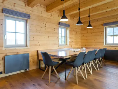 DiningRoom