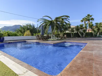 PoolOfHouse