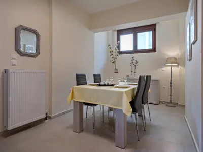 DiningRoom