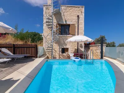 PoolOfHouse