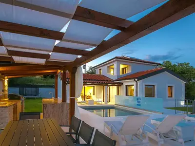 Villa für 10 Personen (180 m²) in Nova Vas 3/10
