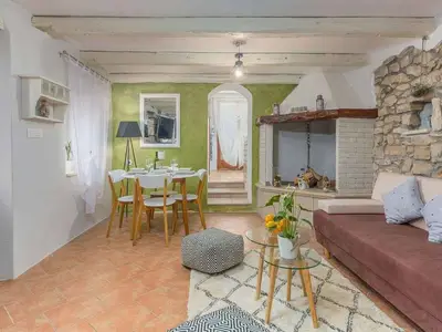 Villa für 4 Personen (100 m²) in Nova Vas 1/10