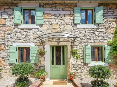 Villa für 4 Personen (100 m²) in Nova Vas 2/10