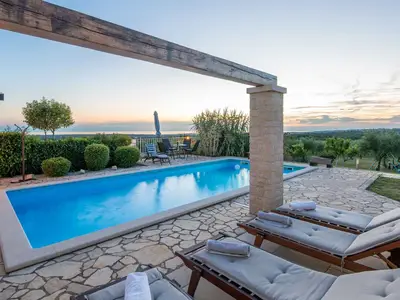 Villa für 8 Personen (200 m²) in Barat 10/10