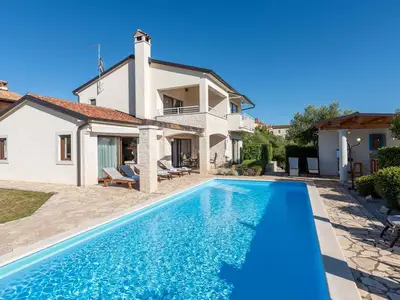 Villa für 8 Personen (200 m²) in Barat 1/10