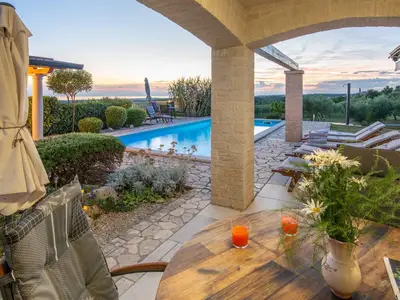 Villa für 8 Personen (200 m²) in Barat 7/10