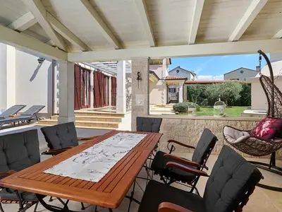 Villa für 6 Personen (139 m²) in Cancini 3/10