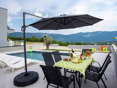 Villa für 6 Personen (120 m²) in Pulgarija Čepić 5/10