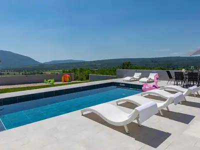 Villa für 6 Personen (120 m²) in Pulgarija Čepić 8/10