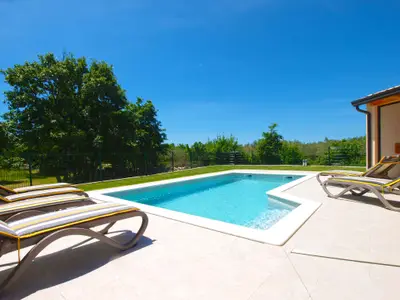 Villa für 8 Personen (210 m²) in Klarići 4/10