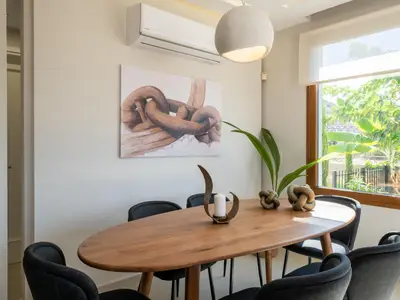 DiningRoom