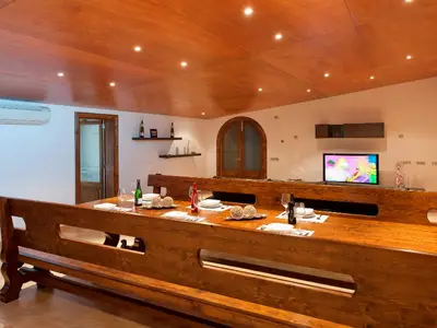 DiningRoom