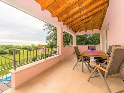 Villa für 8 Personen (180 m²) in Bašići 7/10