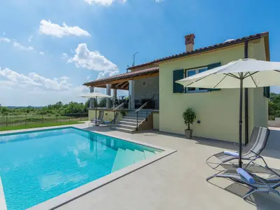 Villa für 6 Personen (132 m²) in Barat 7/10