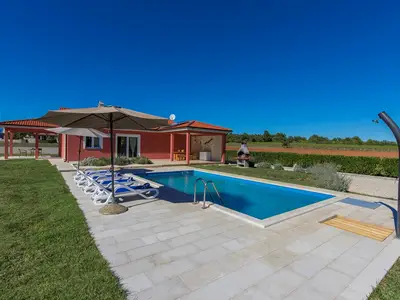 Villa für 7 Personen (100 m²) in Rebići 4/10