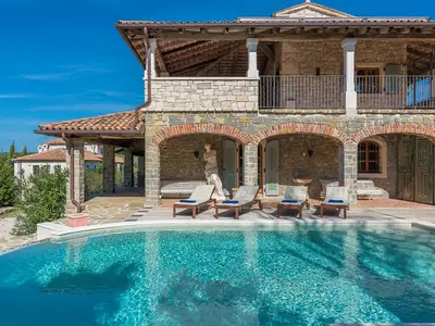 Villa für 4 Personen (240 m²) in Barat 5/10