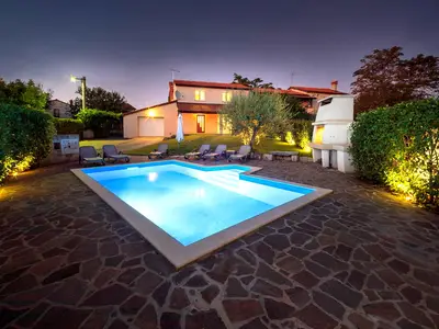 Villa für 6 Personen (120 m²) in Košinožići 1/10