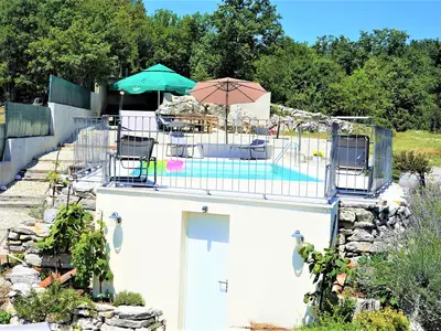 Villa für 6 Personen (184 m²) in Ružići 2/10
