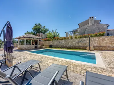 Villa für 6 Personen (165 m²) in Matohanci 2/10