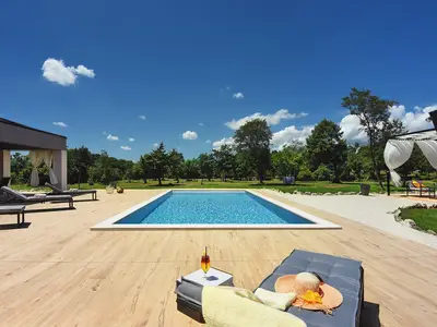 Villa für 6 Personen (170 m²) in Hrboki 2/10