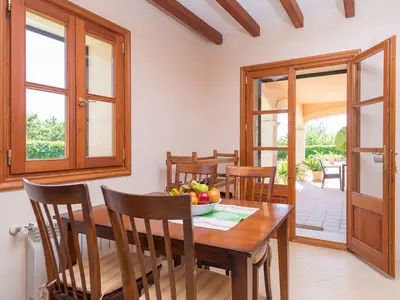 DiningRoom