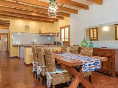 DiningRoom
