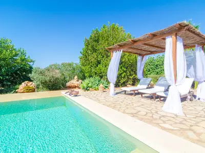 PoolOfHouse