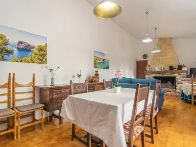 DiningRoom