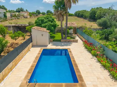 PoolOfHouse