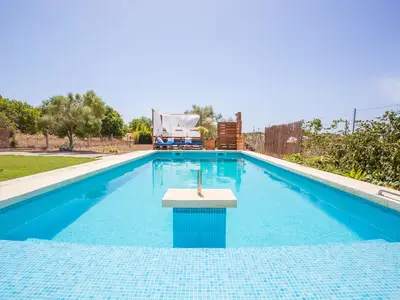 PoolOfHouse