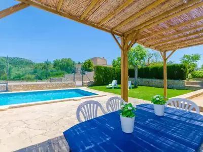 PoolOfHouse
