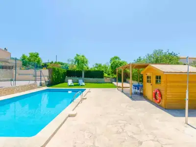 PoolOfHouse
